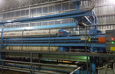 隔膜壓濾機過濾的泥餅固含量高、分離效果優異