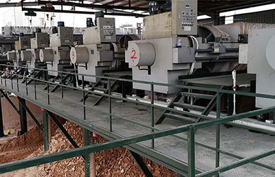 廂式壓濾機(jī)設(shè)備高效節(jié)能環(huán)保，解決沙場(chǎng)煩惱